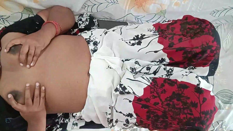 Luxmi Wife: Manželka dostane vrchol orgasmu tekoucí z kundičky - 4