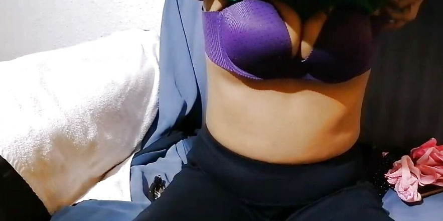 Miya White: о!! Индийский сводный брат Бхабхи Чудой