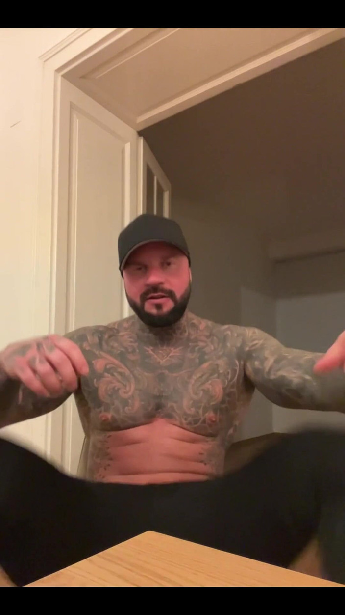 Jasons feet: 崇拜这些脚