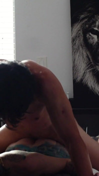 Tattooed Punk Rock Alt Baddie Titi Ramone Gets Fucked by Asian Stud Leo Vice Until She Squirts