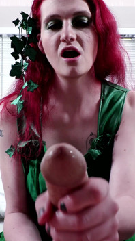 Poison Ivy a toujours son chemin