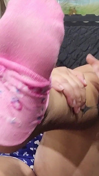 Fetiche Nos Meus Pes Com Meia Rosa