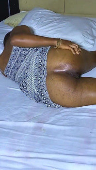 Menina mal pode esperar para ser fodida