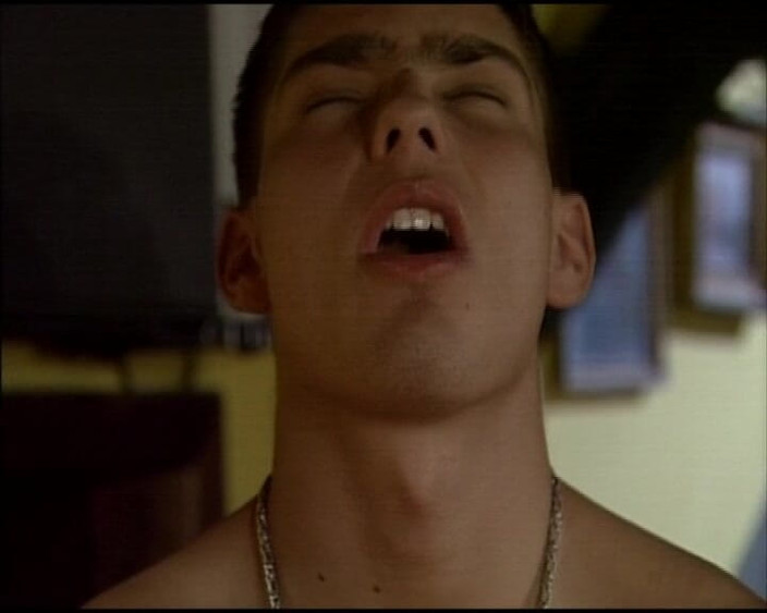 Deutsche Frauen: Německá servírka s ohromujícím tělem dostala dvojitou penetraci