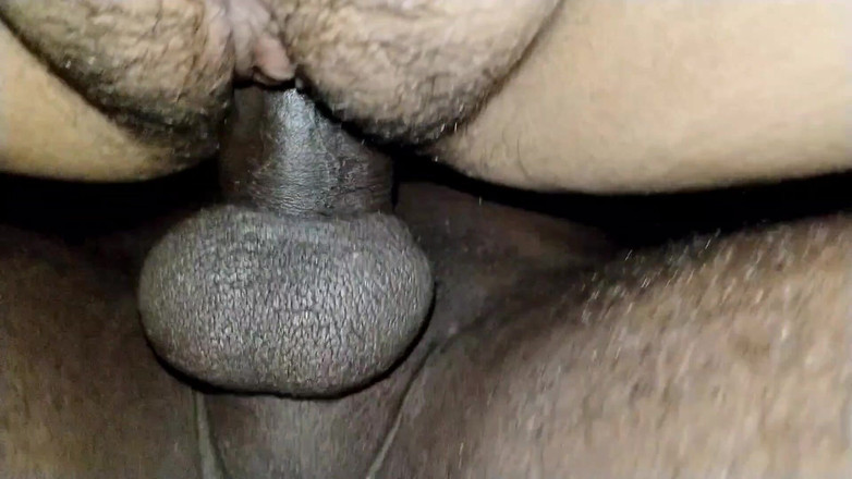 Hubby 23: Індійська тітонька жорстко трахається в будинку тітки