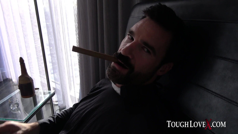 ToughLoveX: Ivy Lebelle sex dur cu un preot