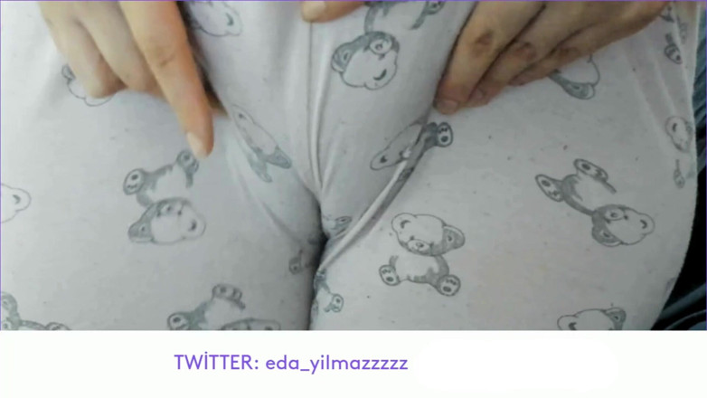 bigass_sexy_bigboobs: Cameltoe - geschwollene muschi - geschwollene muschi - Pajamas - türkischer porno