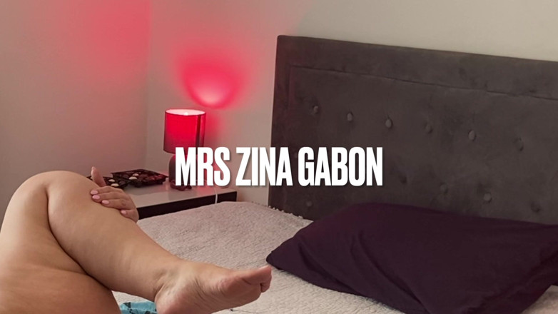 Zina Gabon: Pantat bahenol cewek hot ini dientot habis-habisan sama pria kulit...