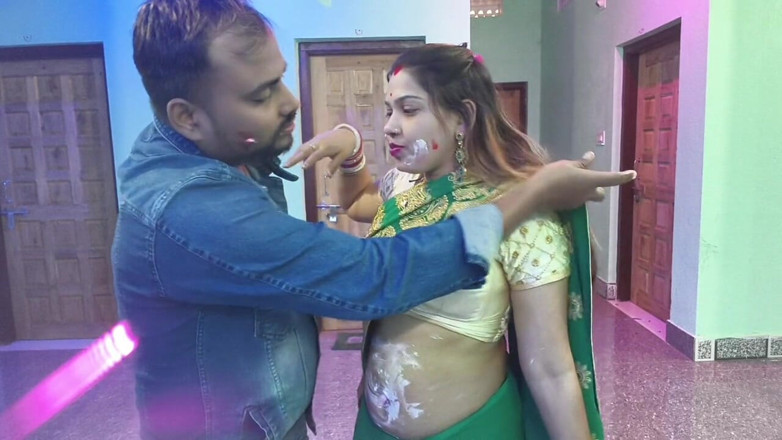 Sona bhabhi: New Year Celebration Time Bhabhi Fucking Hard with Her Devar...