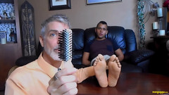 Man Puppy: 交換留学生の足をくすぐる教授