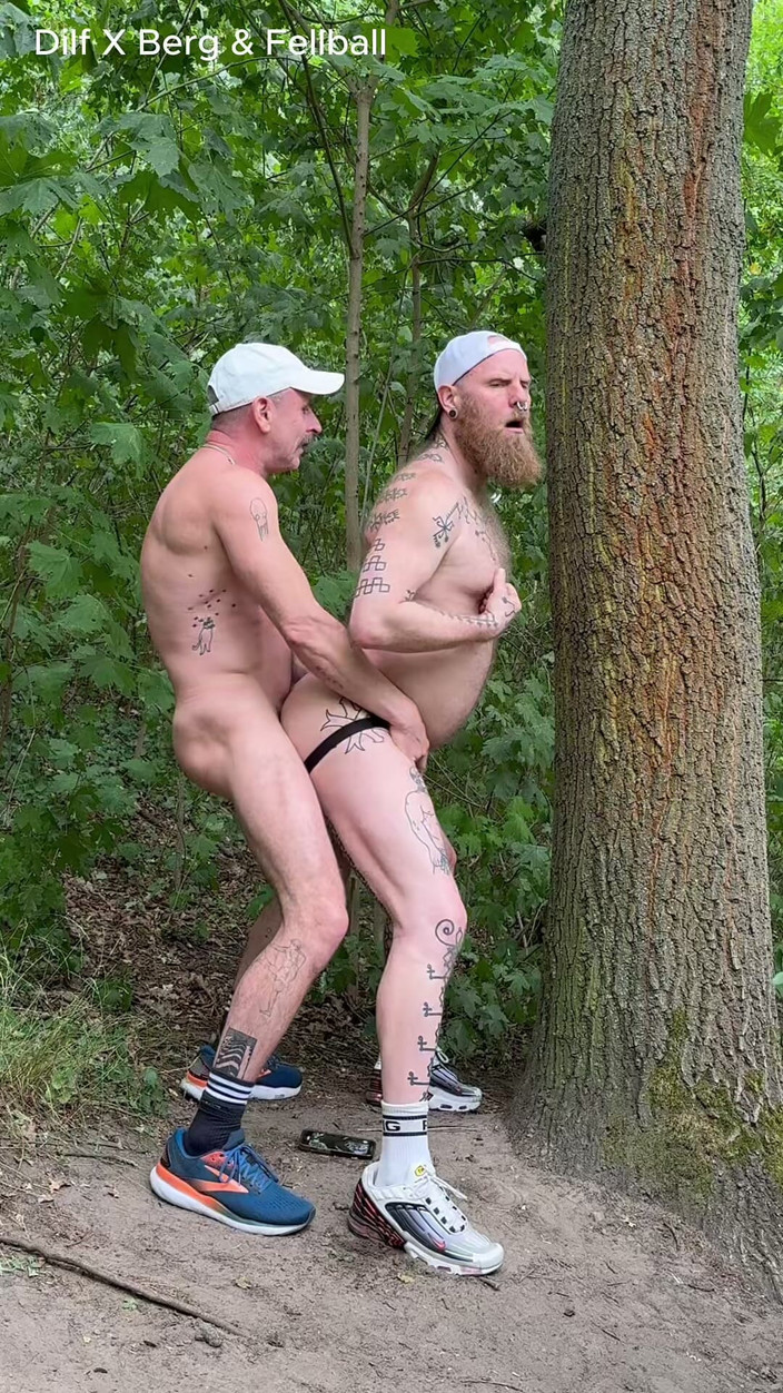 Dilf_X_Berg_XL: Hazelwoods中的小便