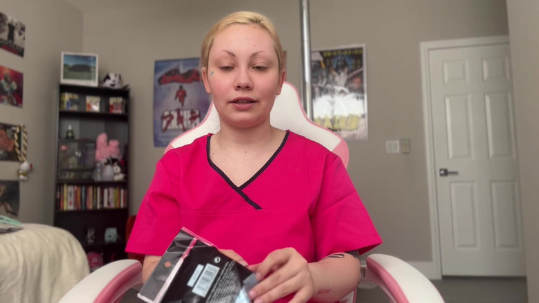 Lenna Lux: Glove Obsession Cuba