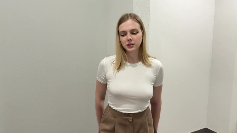 Arisha Mills: My New Upstairs Neighbor Turned Out to Be a Whore...