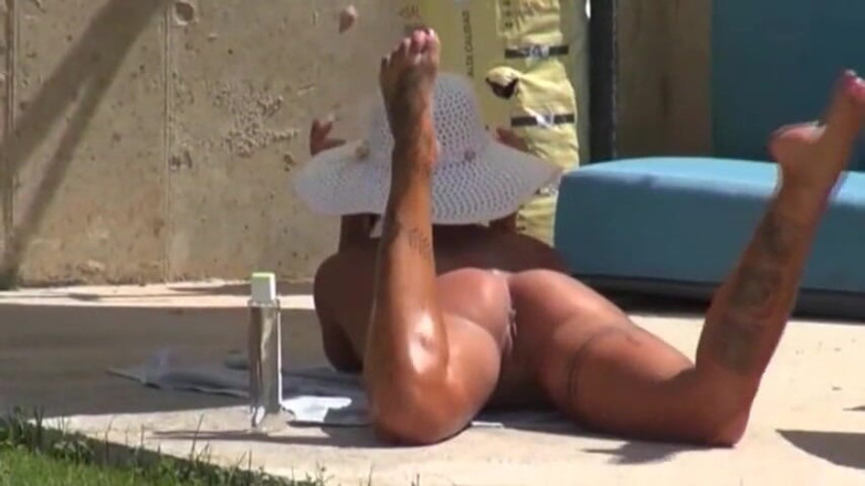 Krakenhot: Homemade video of a submissive housewife outdoor makes me blowjob...