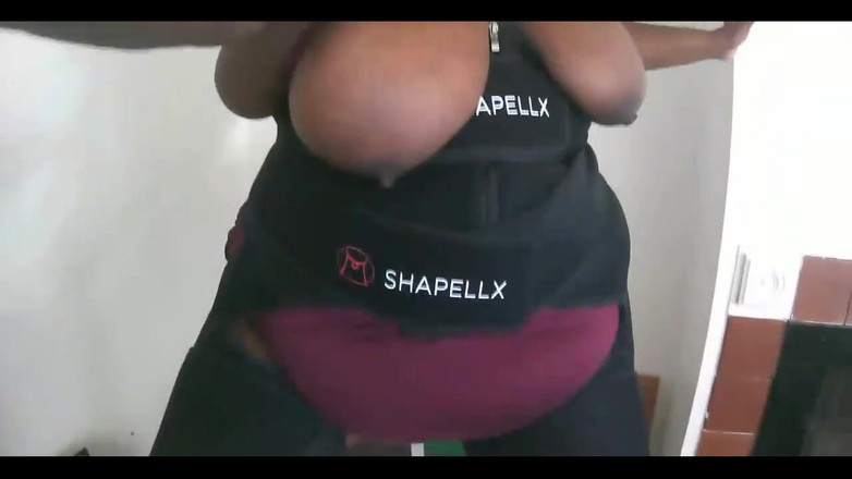 His Queen Suga: कभी-कभी मैं लाइव हो जाती हूं और फुहार छोड़ती हूं ...