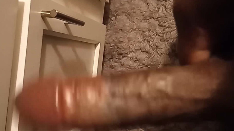 Eddie Venezuela: Sborro sul tavolo del bagno