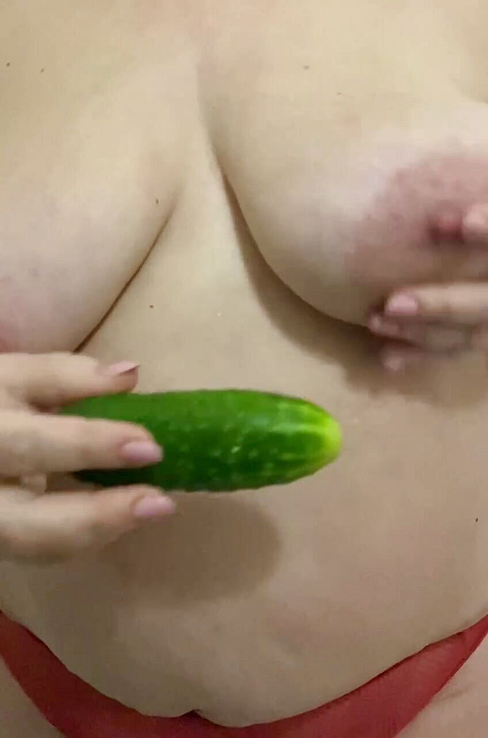 Didymom: Toket besarku lagi asik mainin