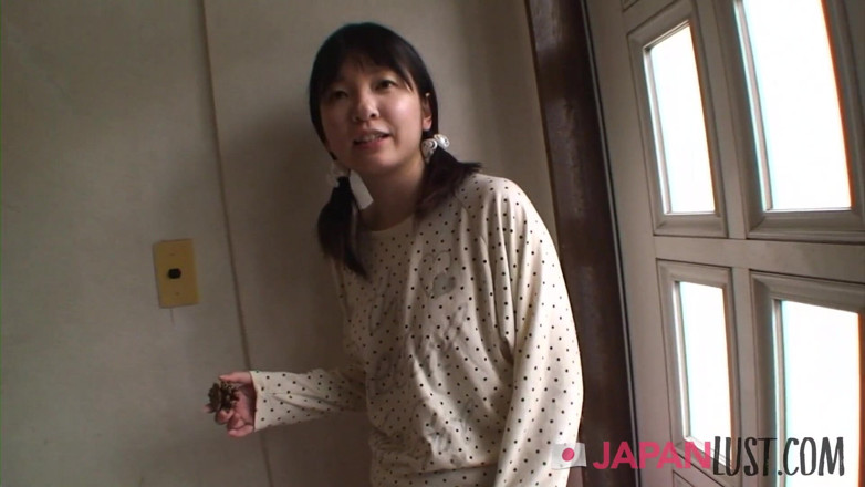 Japan Lust Gold: Pigtail Japanese teen gets her shaved pussy filled