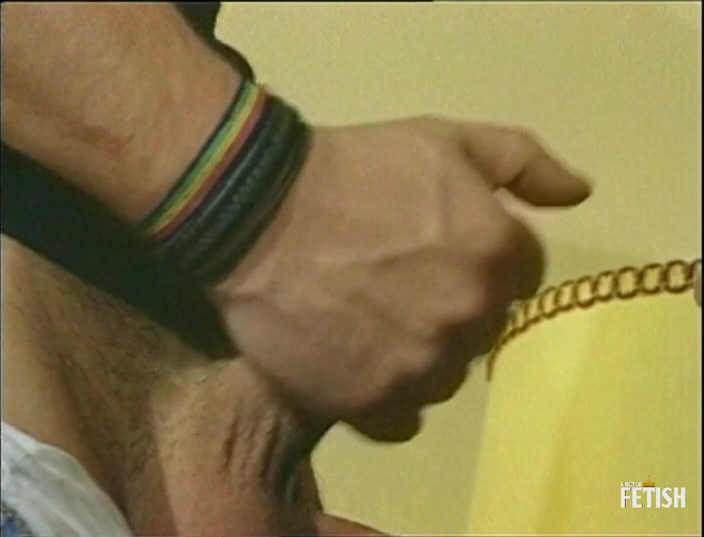 Gay Diaries: Geiler schwuler mit brille bekommt seinen arsch hart auf dem...