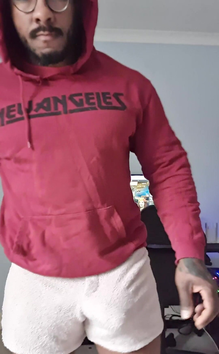 Amadeus: Jjmalibu'dan bu peluş şortları seviyorum