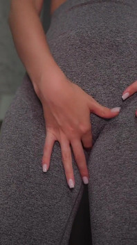 Cameltoe Fetish in Yoga Pants Part 1