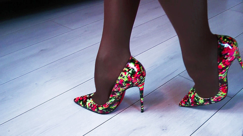 Goddess Celine: Penurunan Taraf Pejabat