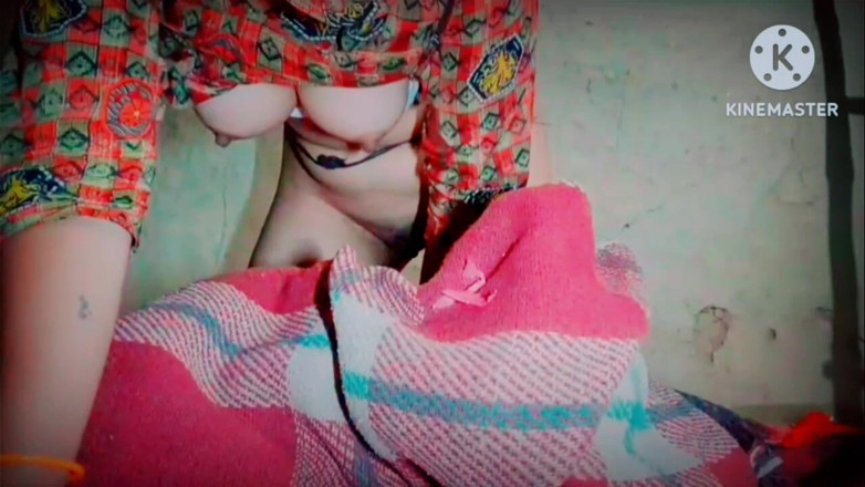 TricolorMusic3: Ateşli desi kız sevimli çok seksi ateşli video gördüm seksi bir...