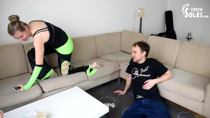 Czech Soles - foot fetish content: Una studentessa di danza si fa adorare i suoi piedi...