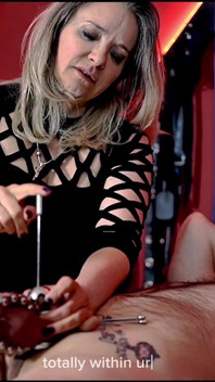 Empressbellasadic Loves to Penetrate Deep Urethras