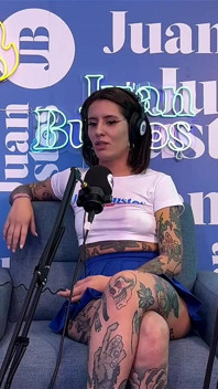 Blaze Rager juan bustos podcast'inde büyük yarakla sert anal seks seviyor