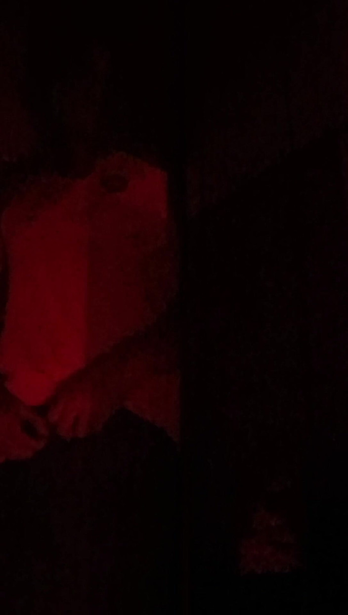 MiguellTrajano: Mise à l’essai de la nouvelle lampe de salle de bain...