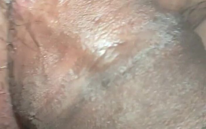 Malibogxxx05: Enak banget kalau dimasukin ke dalam memek sempit cewek pinay