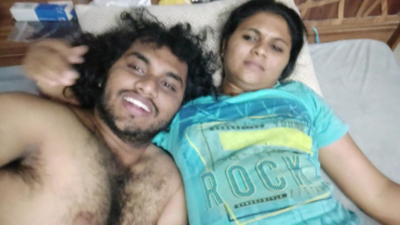 Vaishnavysharunraj: Mallu paar heiße romantik mit Handjob, Vaishnavy macht Handjob mit...