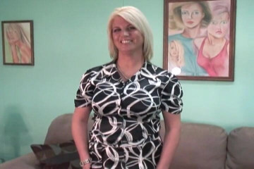 Radical: Hot housewife