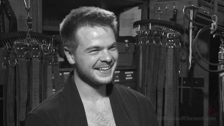 30 Minutes of Torment: Гетеросексуального James Riker подрали вокруг, как тряпичная кукла