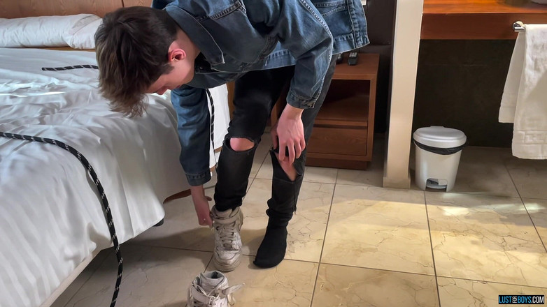 Lust for boys: Ngentot sama cowok di perjalanan - bagian 1