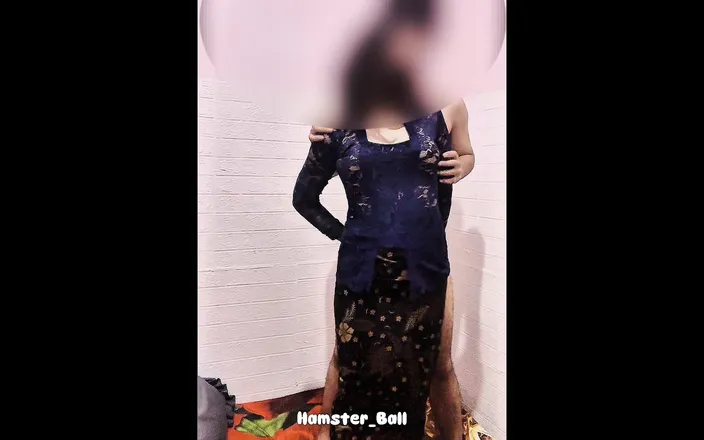 Hamster_Ball: Boss Orders Employee to Wear Kebaya