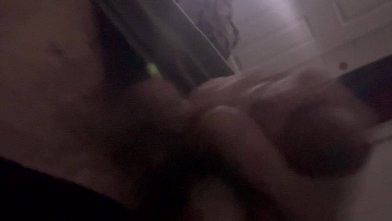 Bigviking14: Hermosa dotado blanco agradable masturbarse con enorme carga