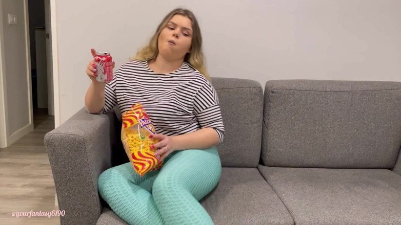 Your fantasy studio: Movie and farts with me