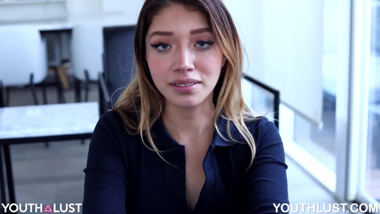 Youth Lust: Kelly sweet figa