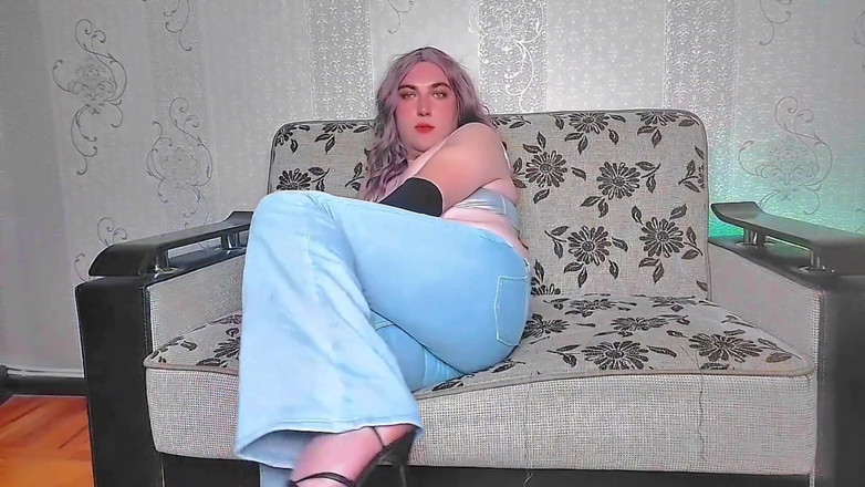 Kitty_Cross: Червона гаряча велика дупа сама шльопає грубо натурального ледібоя