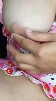 Showing Pussy