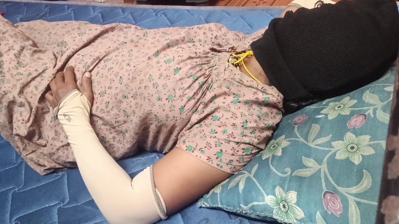 Reshmahotever: Tamilska dziewczyna gorący sutek karmienie lodami i mlekiem