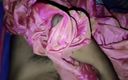 Satin and silky: Satin Silk Handjob Porr - Sperma på rosa skuggad Satin Silkeslen...