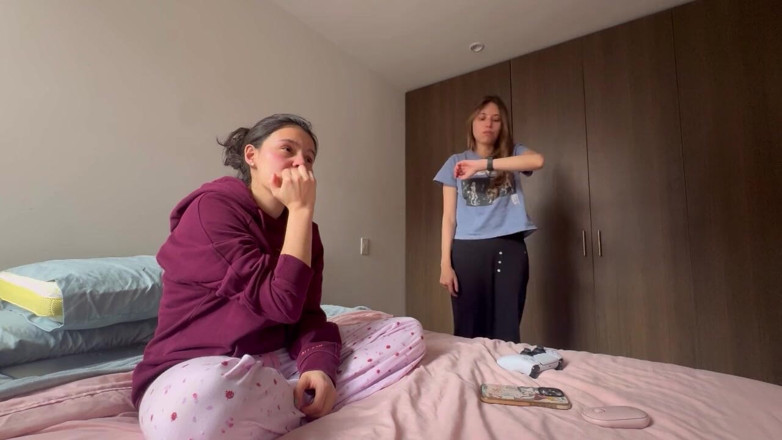 scarlettandc: I Eat My Roommate's Cone While She Plays Video Games
