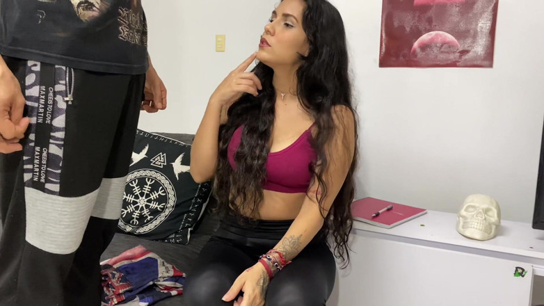 Chia 369: The Seamstress Can't Resist the Temptation! - Porn in Spanish