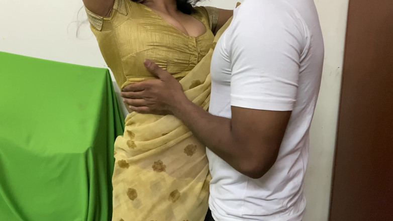 Lovely111: Pregnent krásná chachi ki desi chudai
