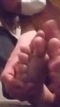 Facemask and Feet Fetish