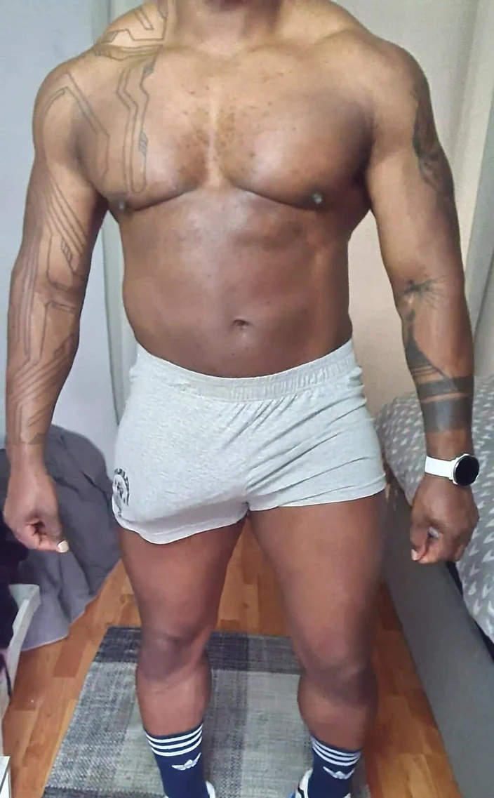 Amadeus: Keras menjaga perkara ini jangan dalam seluar pendek bina badan @bestgaylife...