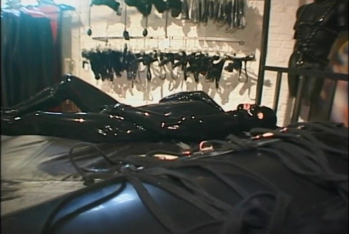 Absolute BDSM films - The original: Masked and dominated